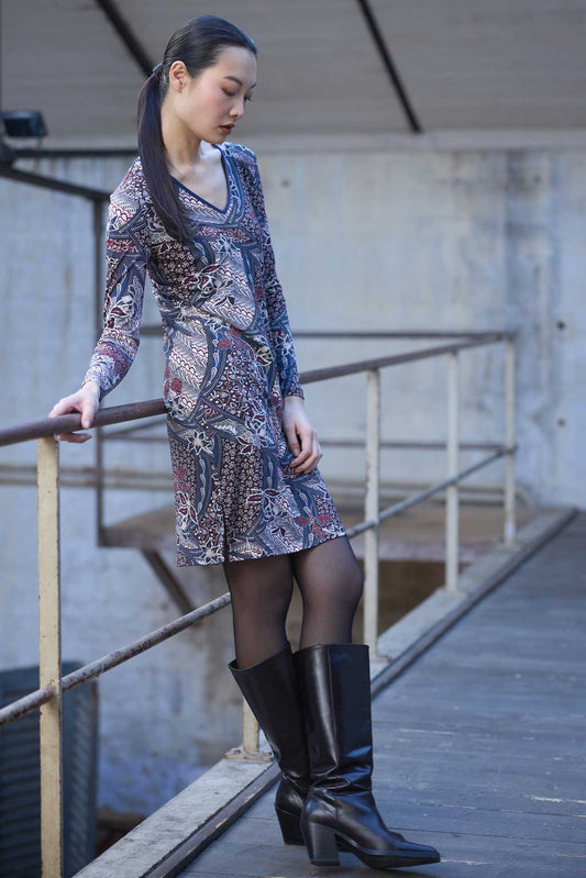ROBE NINE