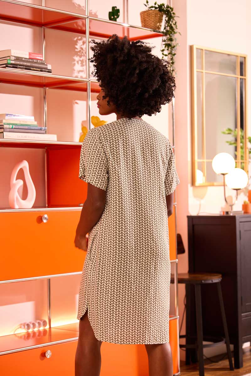 ROBE ISIS